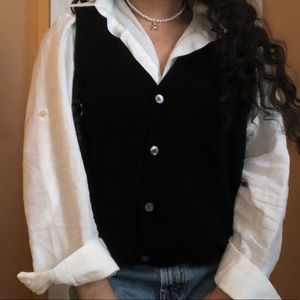 oversized men’s black sweater vest